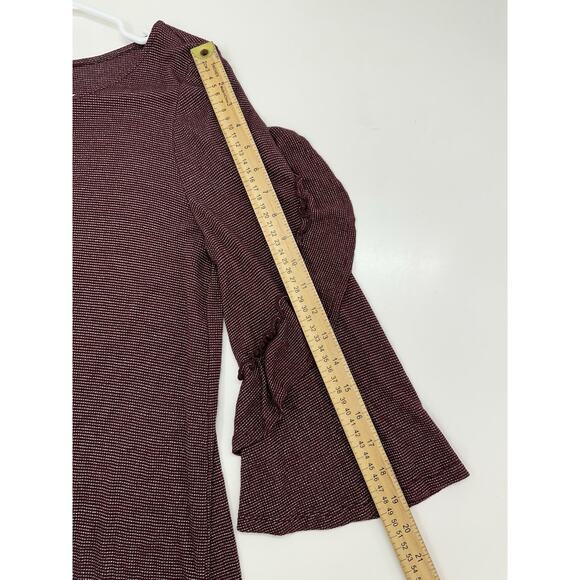 a.n.a A New Approch Womens Blouse Size Large Maroon Ruffled Sleeve Metalic Lines - Picture 7 of 9